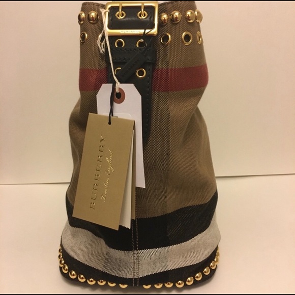 BURBERRY | Ashby Studded Check Canvas Tote - Picture 2 of 8